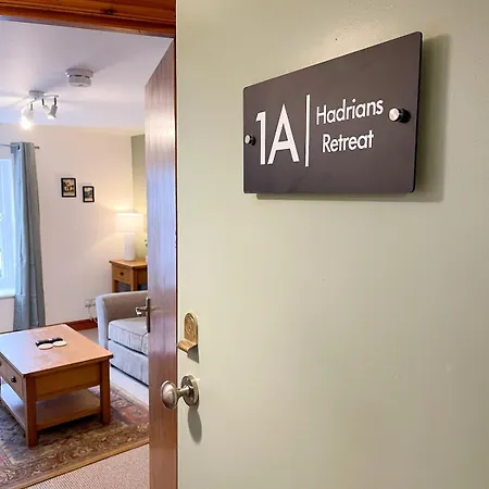 Hadrians Retreat, Cosy 1 Bed Flat - Near M6 Jct45, A75, Gretna&carlisle *