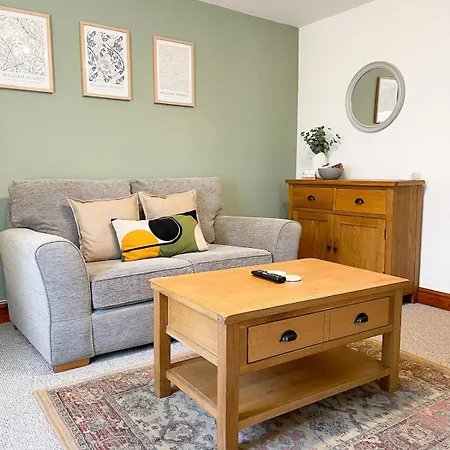 Hadrians Retreat, Cosy 1 Bed Flat - Near M6 Jct45, A75, Gretna & Carlisle דירה Longtown (Cumbria)
